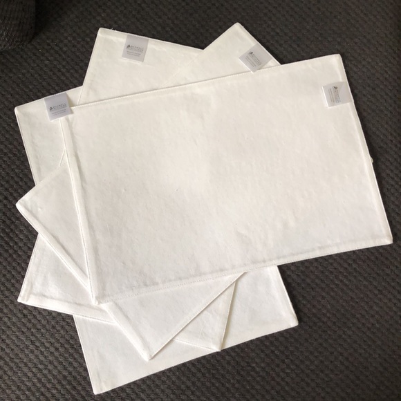 Maxwell & Williams - 'Shimmer' Placemats - Sets of 4 - Picture 4 of 7